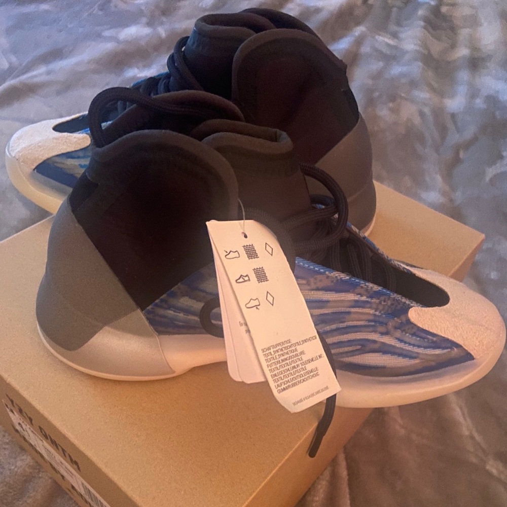 Brand New Authentic Yeezy sneakers